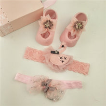 Load image into Gallery viewer, Newborn Baby Girls Headband Bow Flowers Cloth Hair Bands Hair Accessories Socks Gift Boxes Three-piece Suit Christmas Gifts