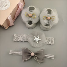 Load image into Gallery viewer, Newborn Baby Girls Headband Bow Flowers Cloth Hair Bands Hair Accessories Socks Gift Boxes Three-piece Suit Christmas Gifts