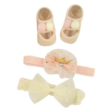 Load image into Gallery viewer, Newborn Baby Girls Headband Bow Flowers Cloth Hair Bands Hair Accessories Socks Gift Boxes Three-piece Suit Christmas Gifts