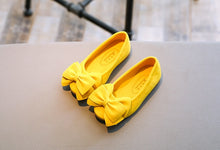Load image into Gallery viewer, 2019 Brand New Fashion Children Princess Dance Shoes Kids Girl Dress Party Shoes Flats Casual Single First Walkers Soft Slip-on